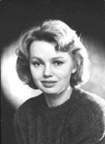 Елена Попова