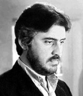 Альфред Молина