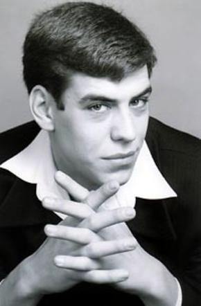 Дмитрий Дюжев