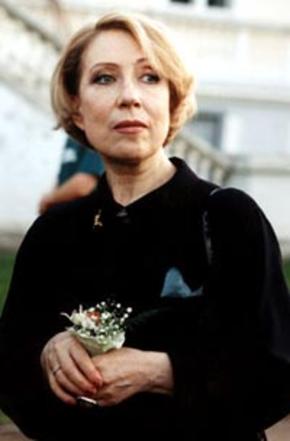 Инна Чурикова