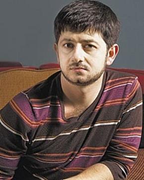 Михаил Галустян